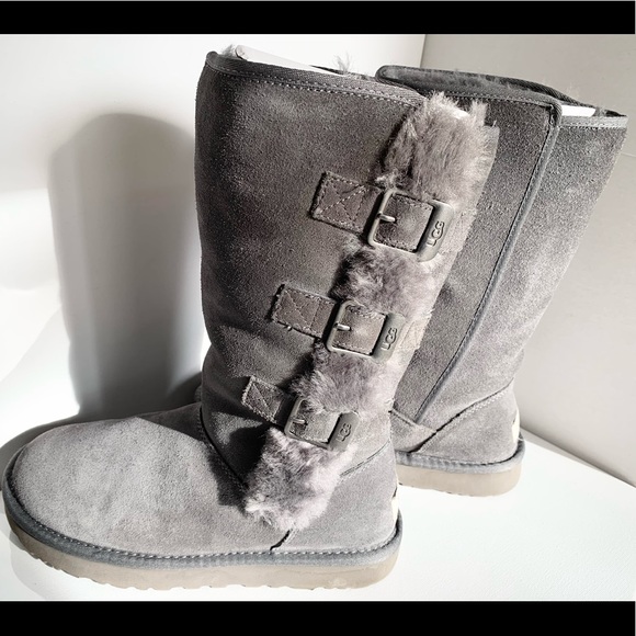 UGG Leather Boots - Picture 4 of 16